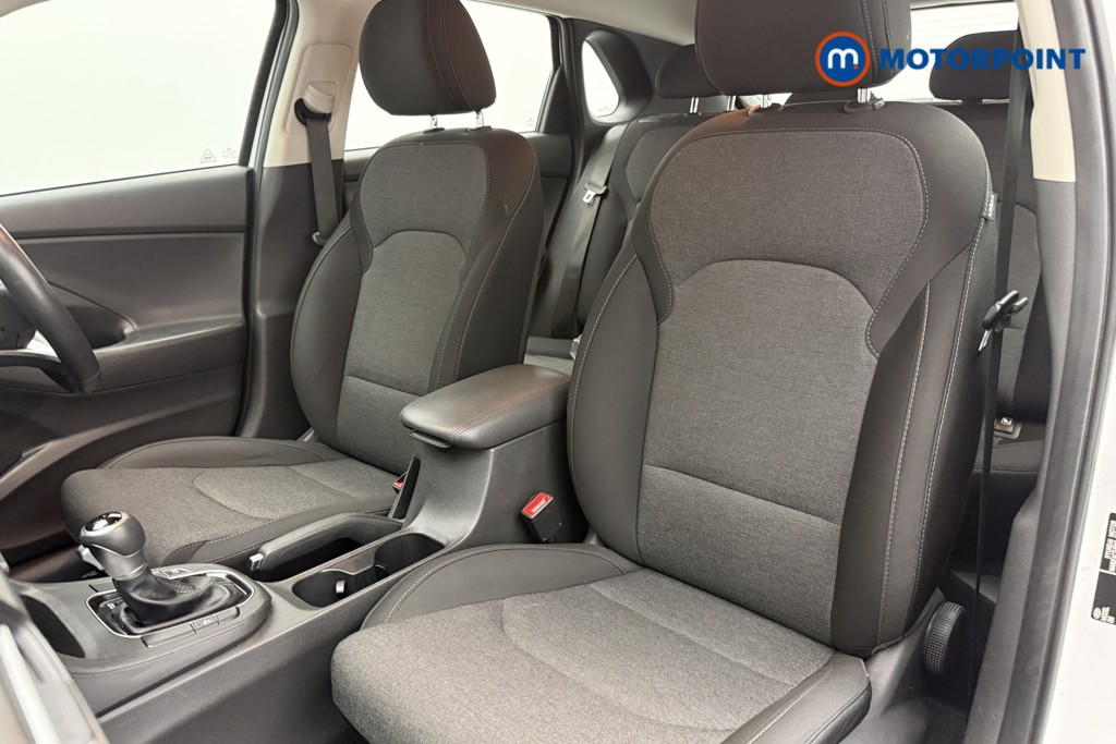 Hyundai I30 Se Connect Automatic Petrol Hatchback - Stock Number (1636384) - 2nd supplementary image