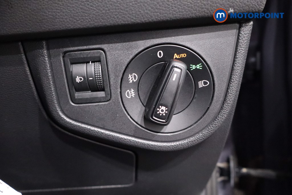 Volkswagen Polo R-Line Automatic Petrol Hatchback - Stock Number (1636772) - 17th supplementary image