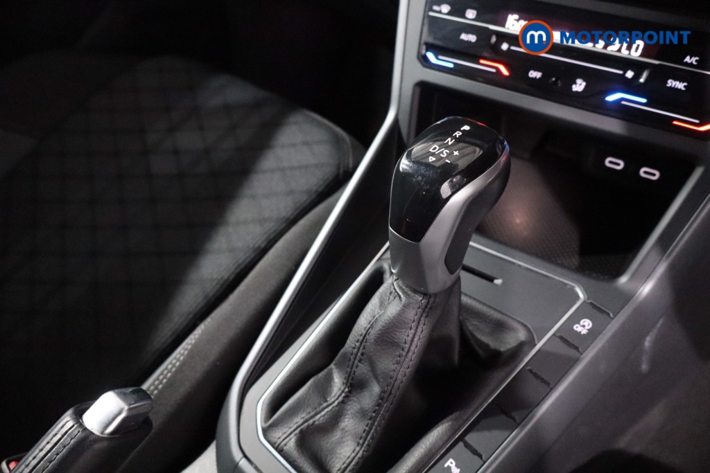Volkswagen Polo R-Line Automatic Petrol Hatchback - Stock Number (1636772) - 18th supplementary image