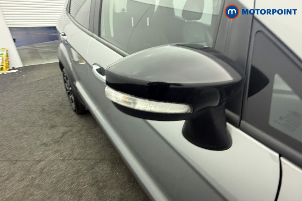 Ford Ecosport Active Manual Petrol SUV - Stock Number (1636907) - 23rd supplementary image