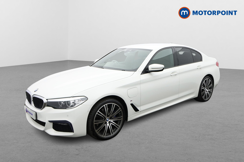 BMW 5 Series M Sport Automatic Petrol Plug-In Hybrid Saloon - Stock Number (1637018) - Passenger side front corner