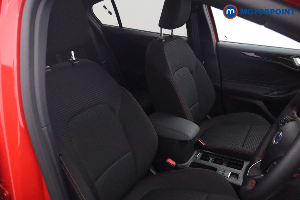 Ford Focus St-Line Manual Petrol Hatchback - Stock Number (1637060) - 13th supplementary image
