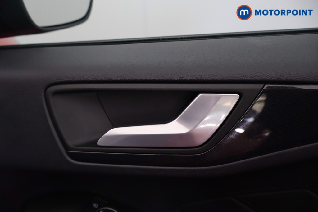 Ford Focus St-Line Manual Petrol Hatchback - Stock Number (1637060) - 17th supplementary image