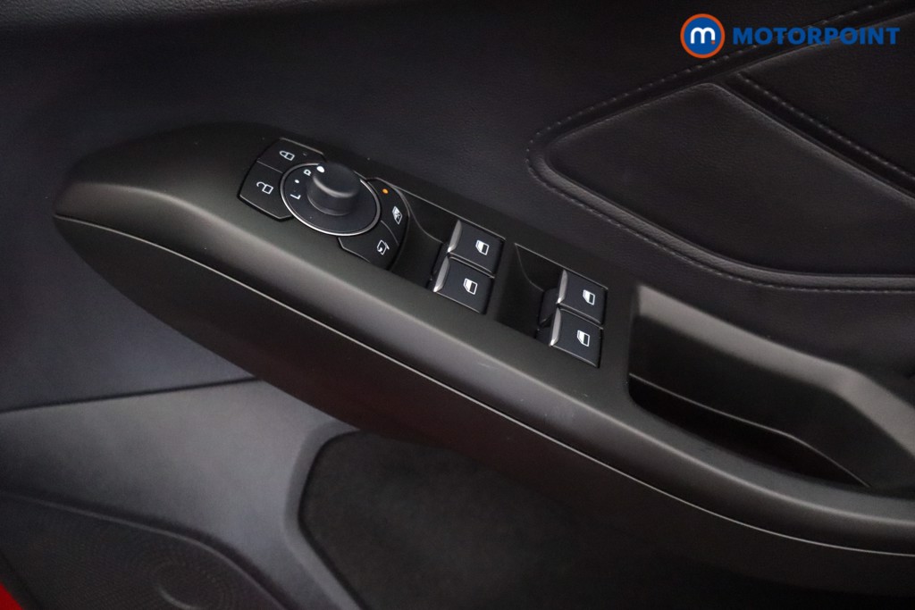 Ford Focus St-Line Manual Petrol Hatchback - Stock Number (1637060) - 18th supplementary image