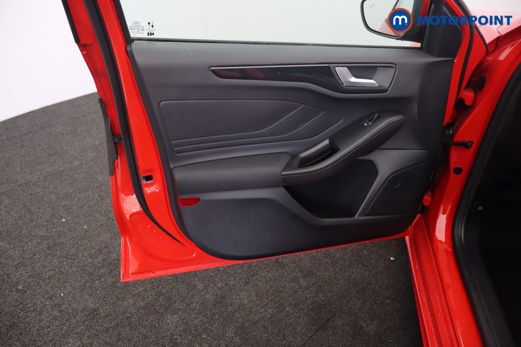 Ford Focus St-Line Manual Petrol Hatchback - Stock Number (1637060) - 29th supplementary image