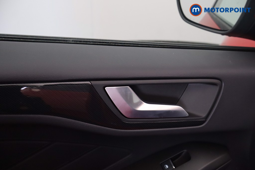 Ford Focus St-Line Manual Petrol Hatchback - Stock Number (1637060) - 30th supplementary image