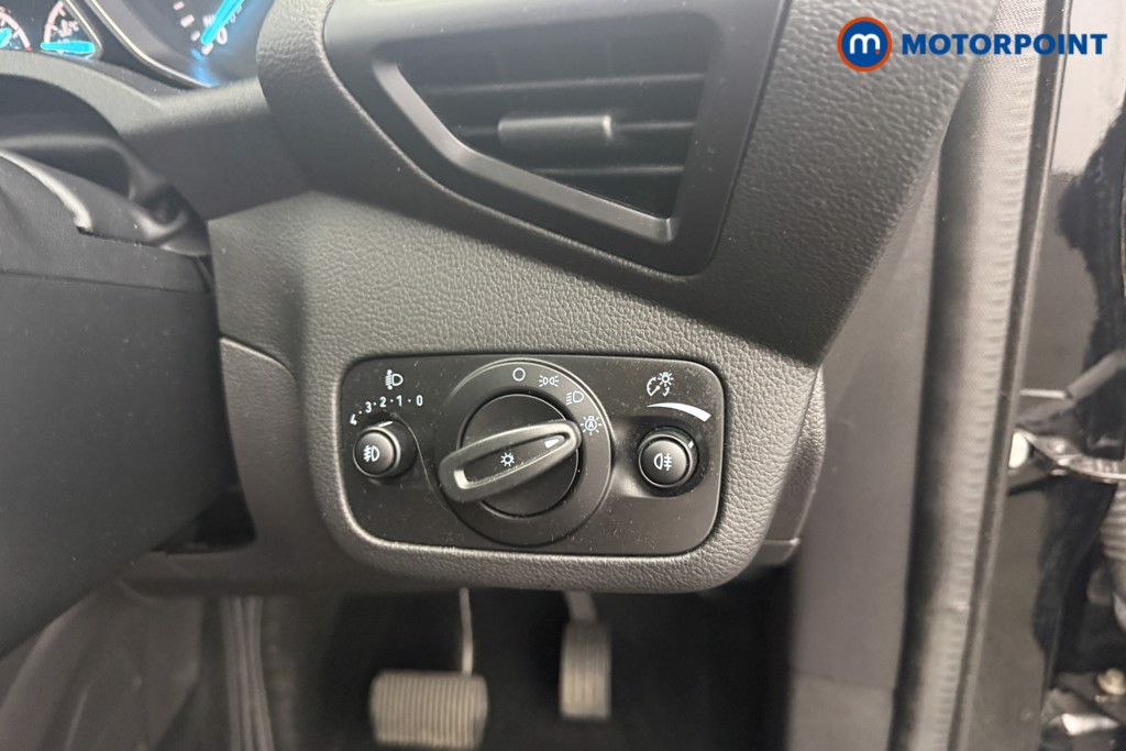 Ford Kuga Titanium Automatic Petrol SUV - Stock Number (1637119) - 9th supplementary image