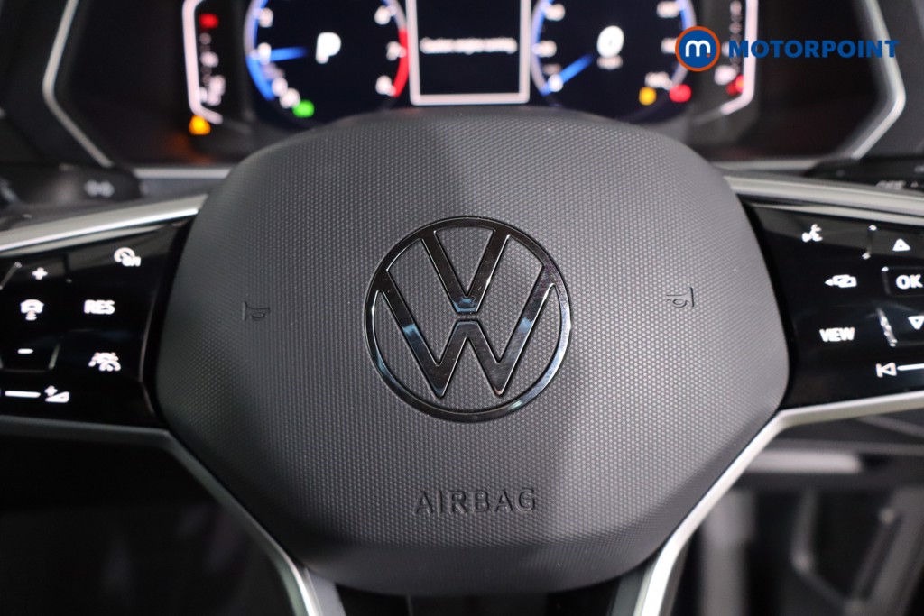 Volkswagen Tiguan R-Line Edition Automatic Petrol SUV - Stock Number (1637506) - 13th supplementary image