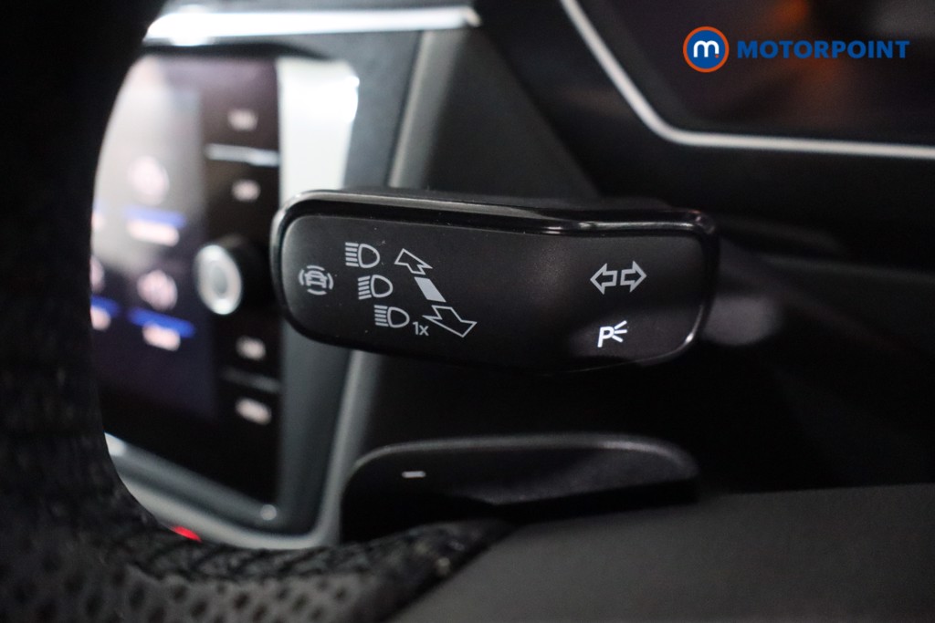 Volkswagen Tiguan R-Line Edition Automatic Petrol SUV - Stock Number (1637506) - 16th supplementary image