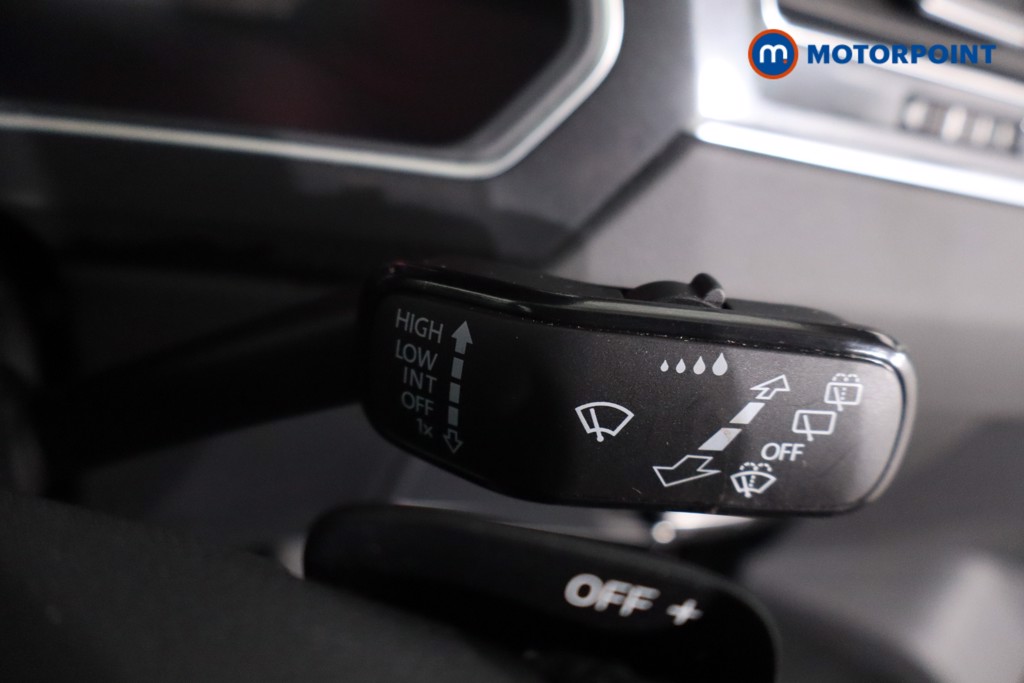 Volkswagen Tiguan R-Line Edition Automatic Petrol SUV - Stock Number (1637506) - 17th supplementary image