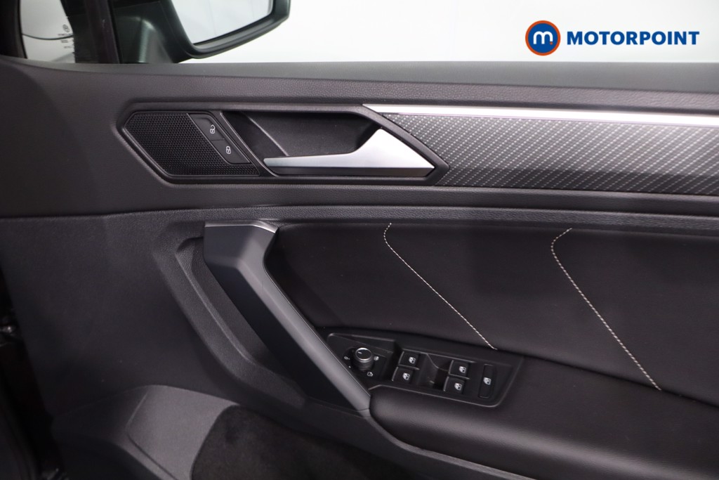 Volkswagen Tiguan R-Line Edition Automatic Petrol SUV - Stock Number (1637506) - 28th supplementary image