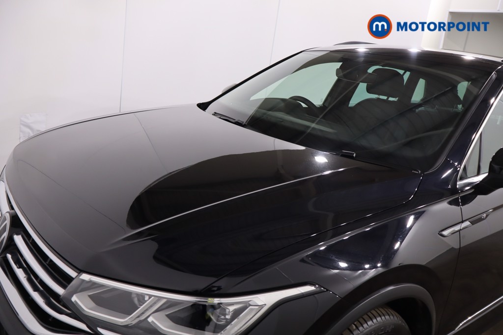 Volkswagen Tiguan R-Line Edition Automatic Petrol SUV - Stock Number (1637506) - 33rd supplementary image