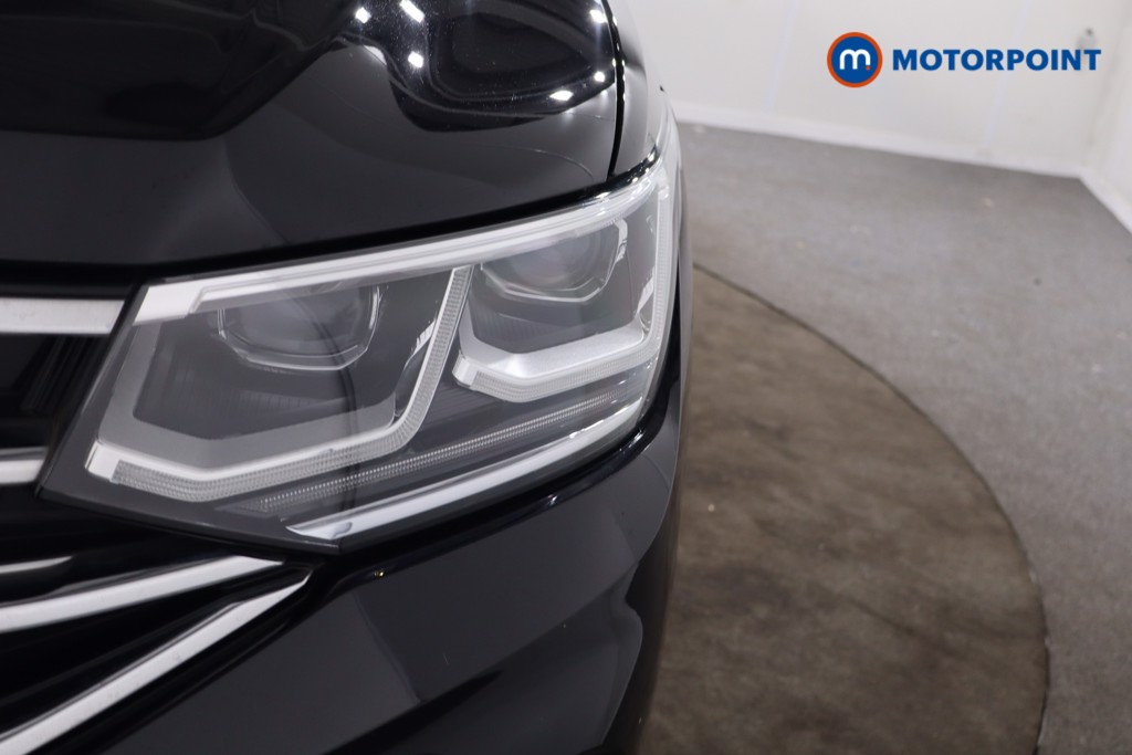 Volkswagen Tiguan R-Line Edition Automatic Petrol SUV - Stock Number (1637506) - 36th supplementary image