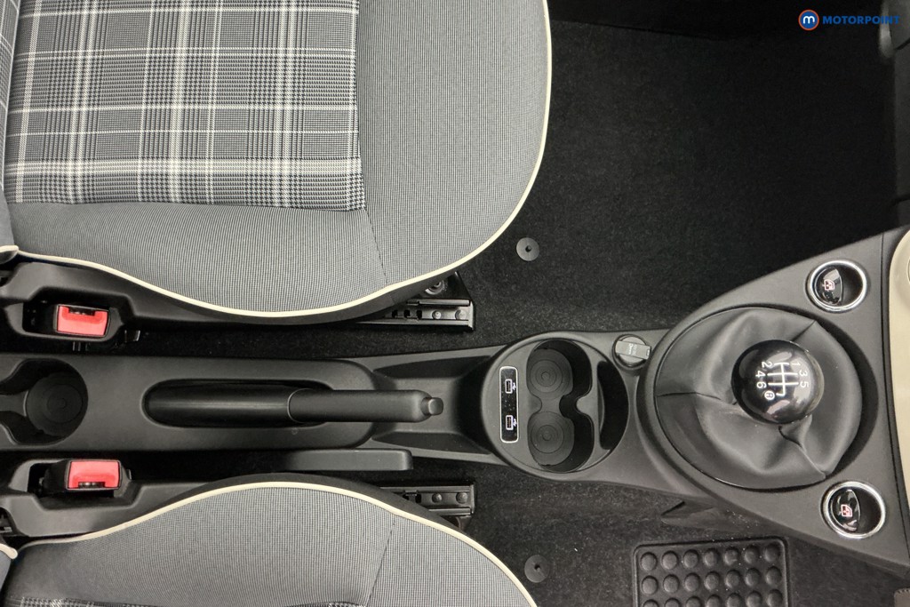 Fiat 500 Lounge Manual Petrol Hatchback - Stock Number (1637605) - 17th supplementary image