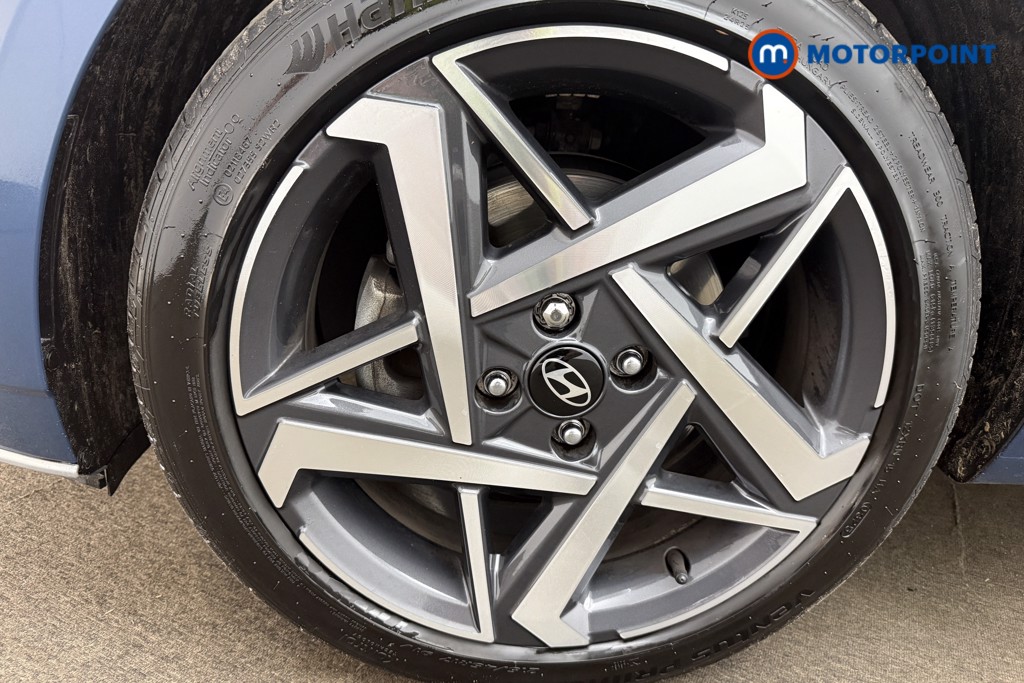 Hyundai I20 Ultimate Manual Petrol Hatchback - Stock Number (1638751) - 1st supplementary image