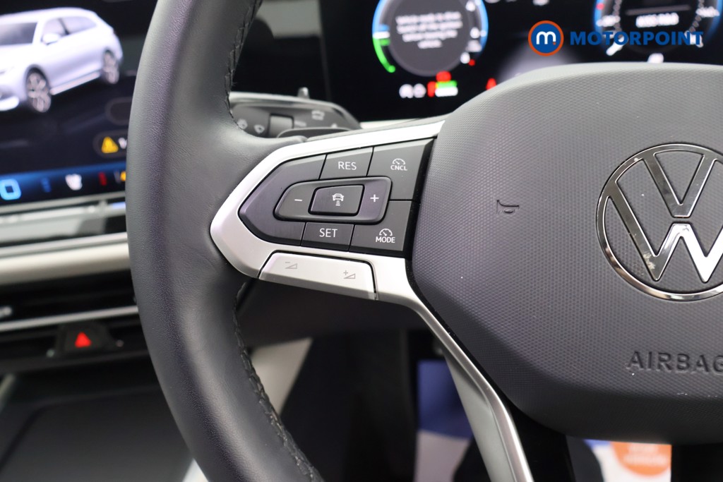 Volkswagen Passat Life Automatic Petrol Plug-In Hybrid Estate - Stock Number (1638774) - 2nd supplementary image
