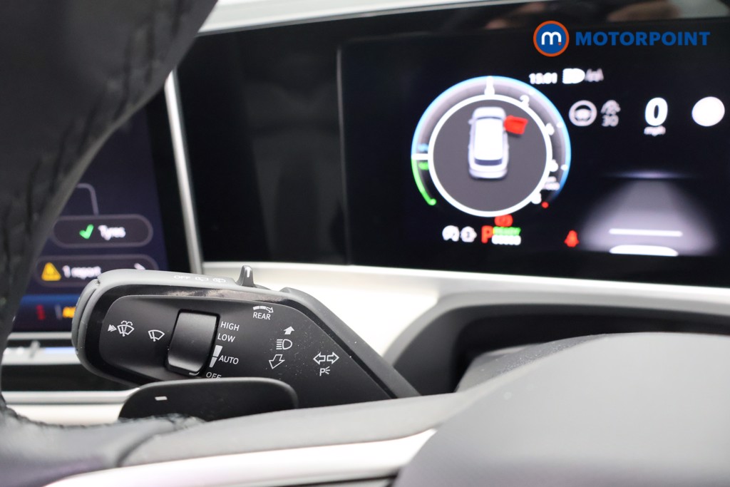 Volkswagen Passat Life Automatic Petrol Plug-In Hybrid Estate - Stock Number (1638774) - 5th supplementary image