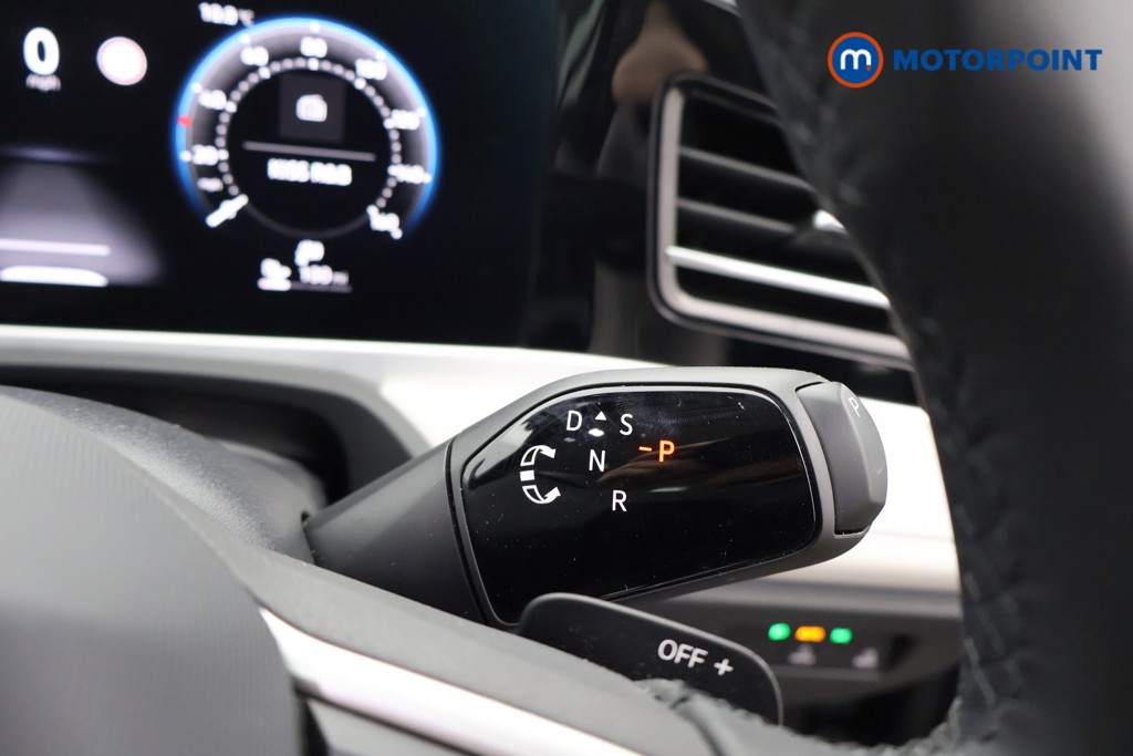 Volkswagen Passat Life Automatic Petrol Plug-In Hybrid Estate - Stock Number (1638774) - 6th supplementary image