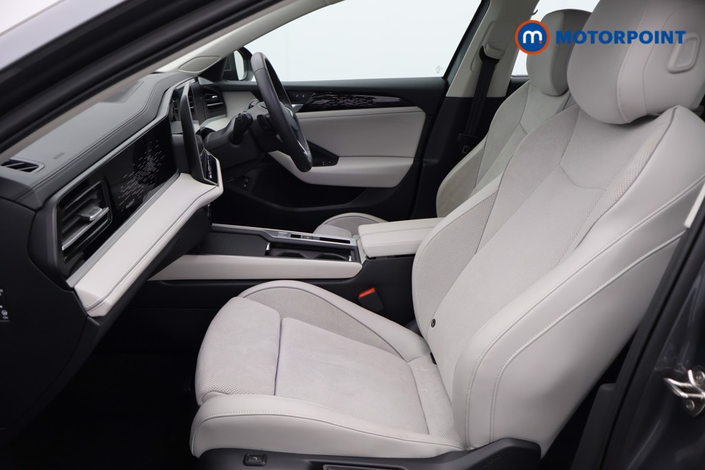 Volkswagen Passat Life Automatic Petrol Plug-In Hybrid Estate - Stock Number (1638774) - 19th supplementary image