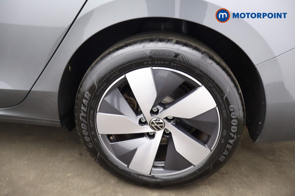 Volkswagen Passat Life Automatic Petrol Plug-In Hybrid Estate - Stock Number (1638774) - 24th supplementary image