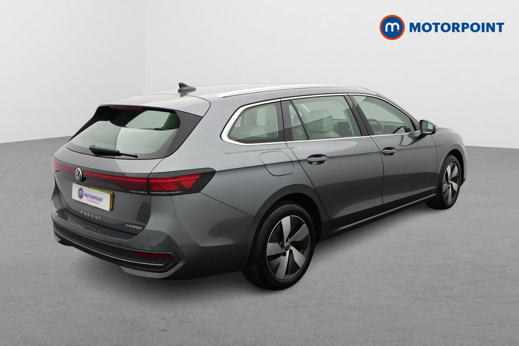 Volkswagen Passat Life Automatic Petrol Plug-In Hybrid Estate - Stock Number (1638774) - Drivers side rear corner