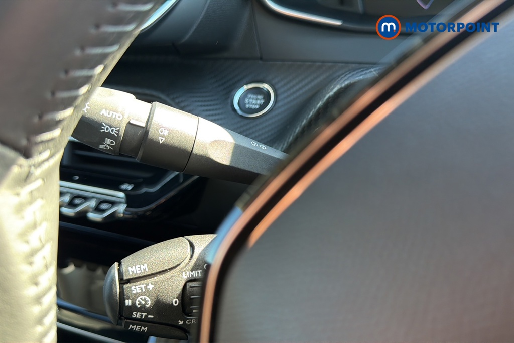 Peugeot 208 Allure Manual Petrol Hatchback - Stock Number (1638809) - 5th supplementary image