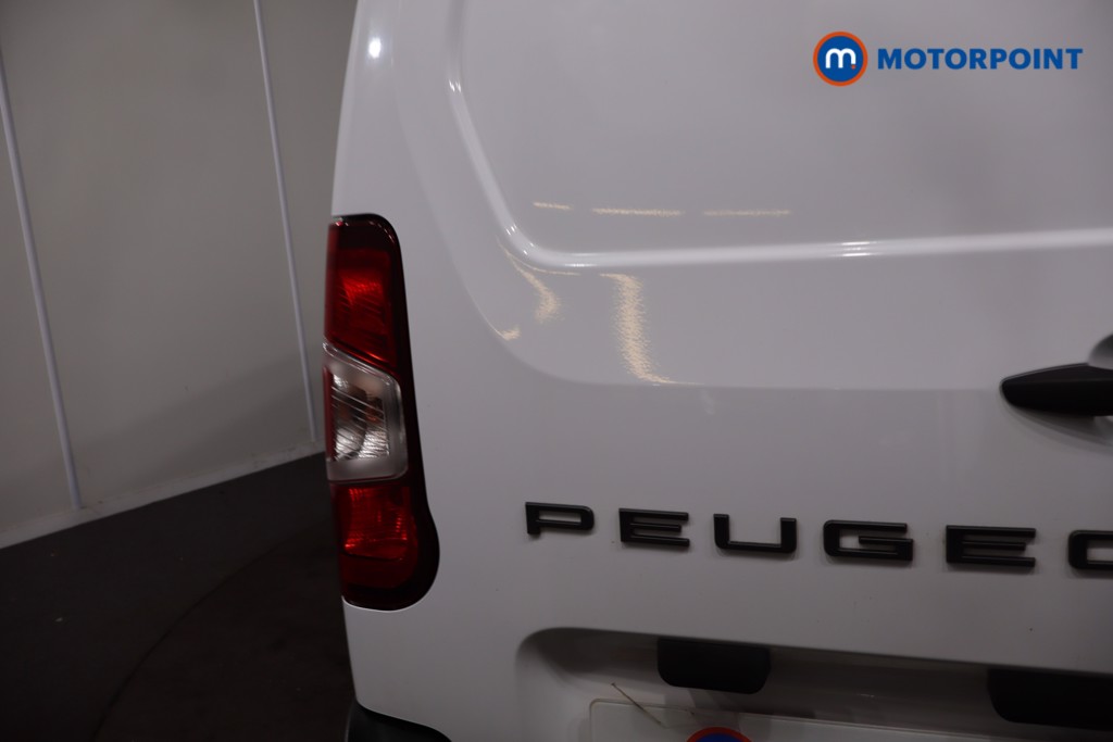 Peugeot Partner Professional Plus Manual Diesel Panel Van - Stock Number (1627395) - 33rd supplementary image