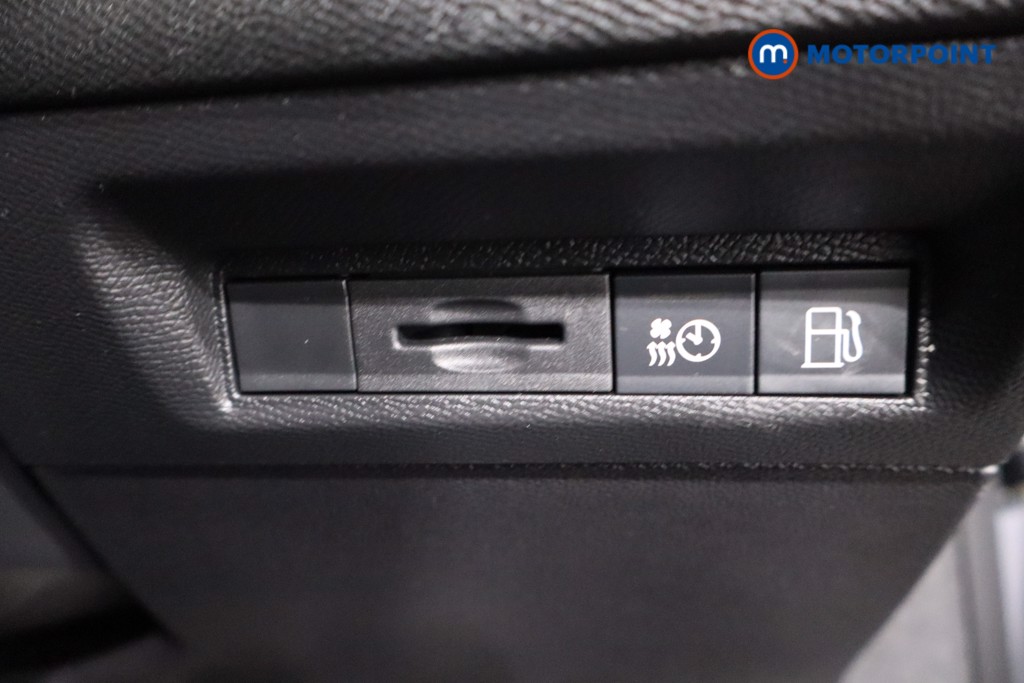 Peugeot 308 GT Automatic Petrol Plug-In Hybrid Hatchback - Stock Number (1628280) - 18th supplementary image