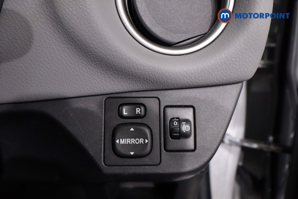 Toyota Yaris Icon Automatic Petrol Hatchback - Stock Number (1636565) - 17th supplementary image