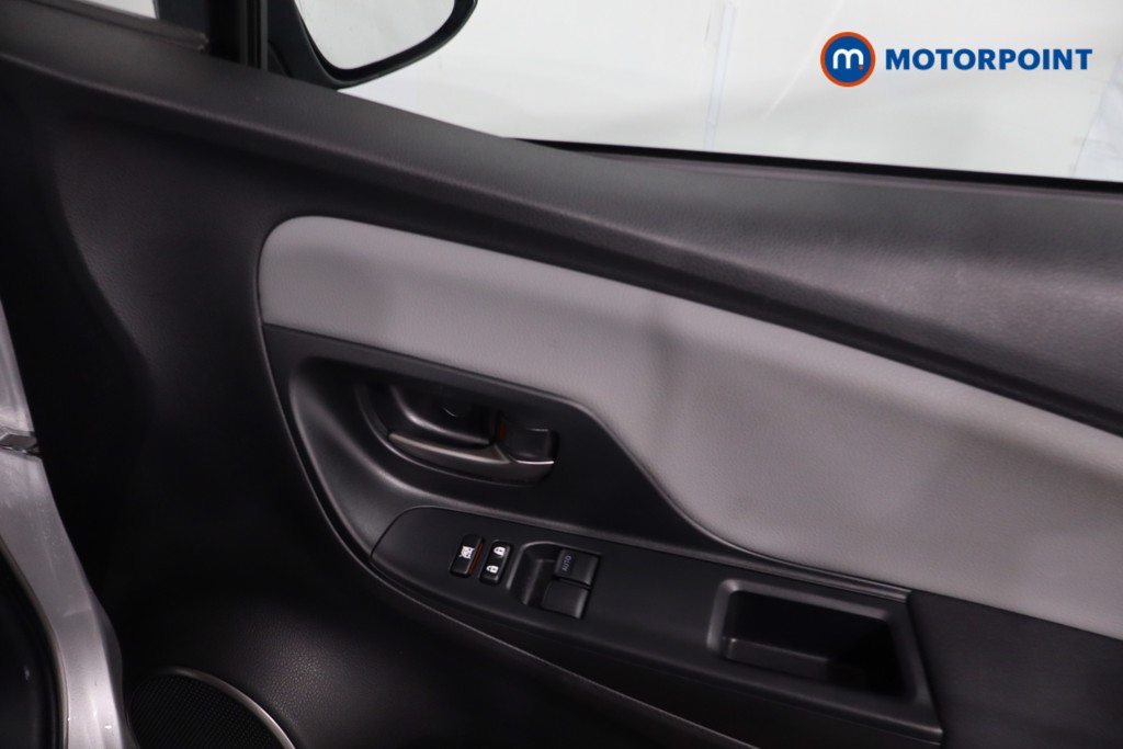 Toyota Yaris Icon Automatic Petrol Hatchback - Stock Number (1636565) - 24th supplementary image