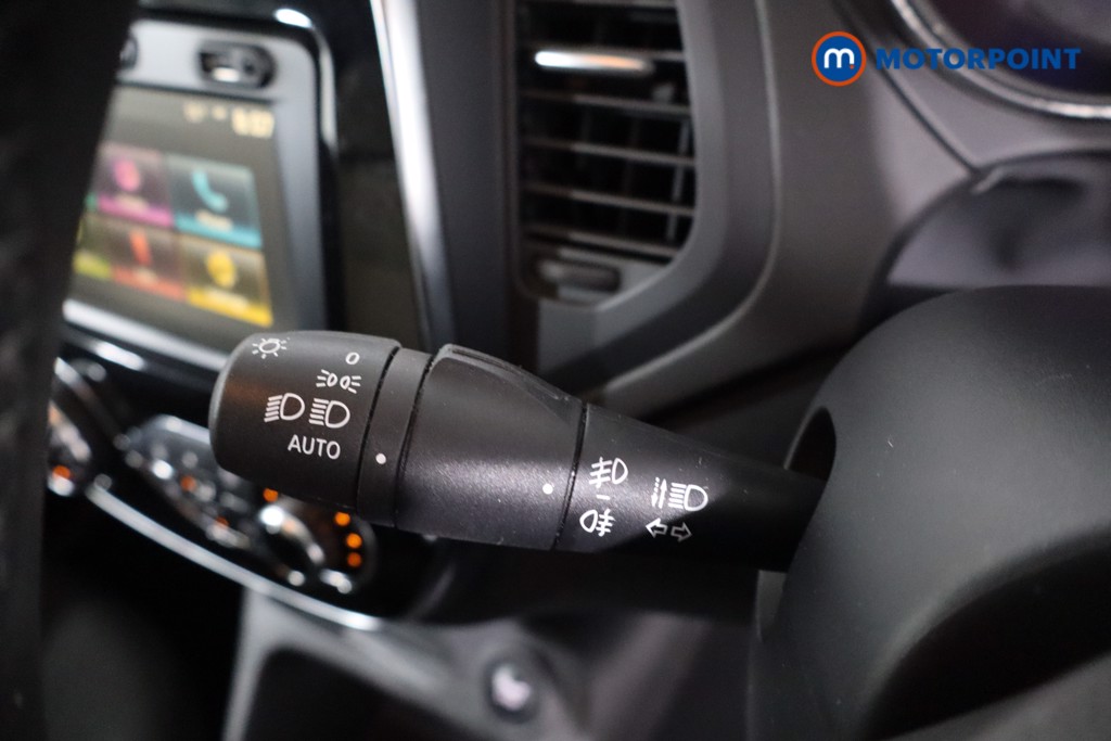 Renault Captur Iconic Manual Petrol SUV - Stock Number (1636689) - 15th supplementary image