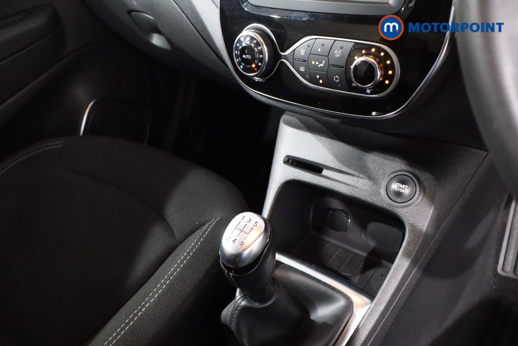 Renault Captur Iconic Manual Petrol SUV - Stock Number (1636689) - 21st supplementary image