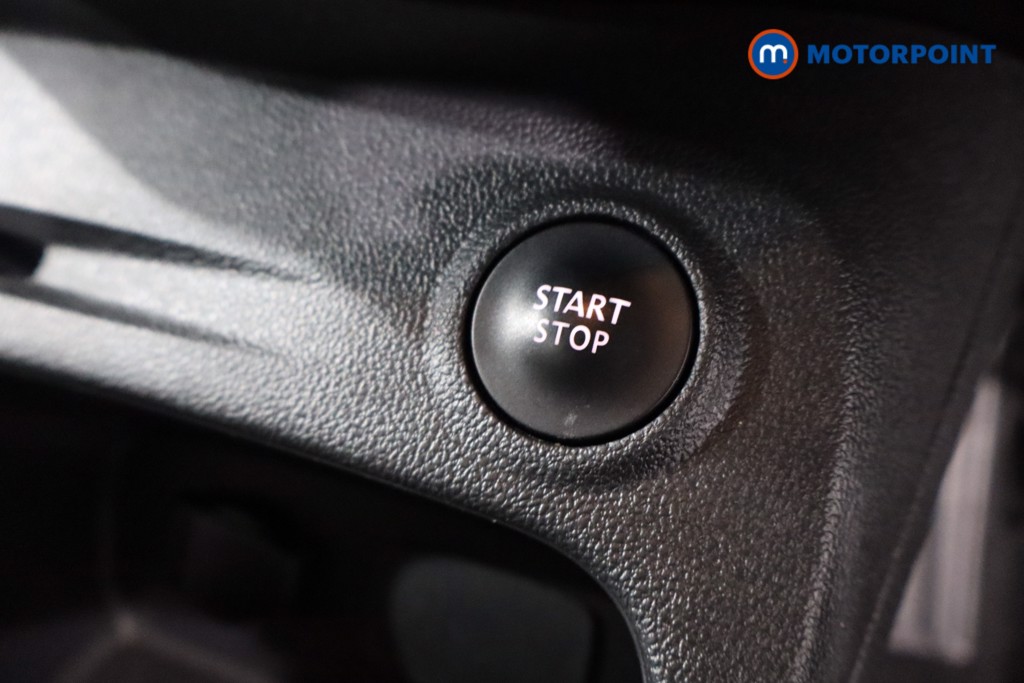 Renault Captur Iconic Manual Petrol SUV - Stock Number (1636689) - 22nd supplementary image