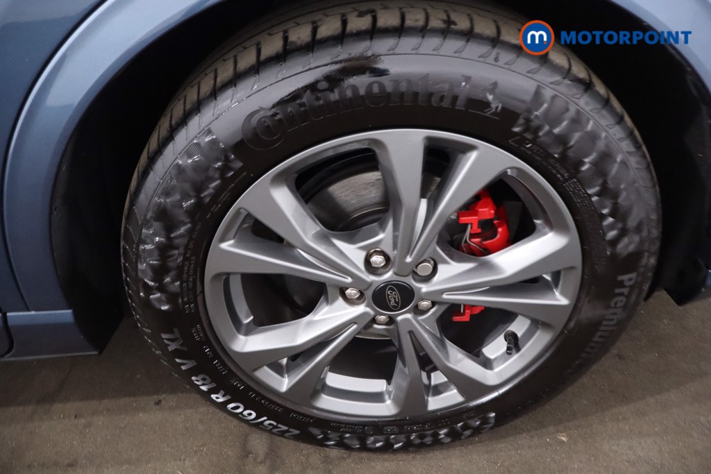 Ford Kuga St-Line Edition Manual Petrol SUV - Stock Number (1638104) - 9th supplementary image