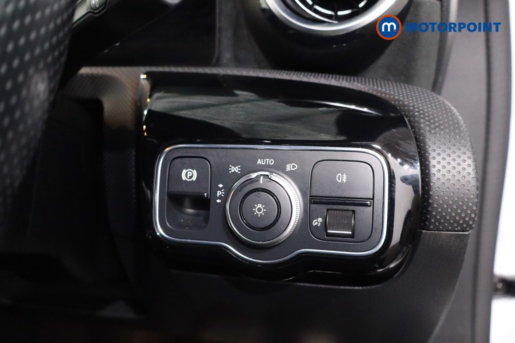 Mercedes-Benz A Class Amg Line Automatic Petrol Hatchback - Stock Number (1638393) - 15th supplementary image