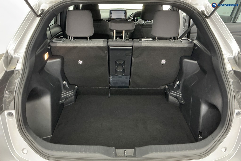Toyota Yaris Cross Design Automatic Petrol-Electric Hybrid Estate - Stock Number (1604152) - 4th supplementary image