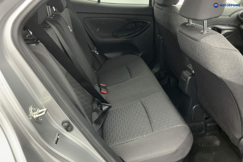 Toyota Yaris Cross Design Automatic Petrol-Electric Hybrid Estate - Stock Number (1604152) - 5th supplementary image