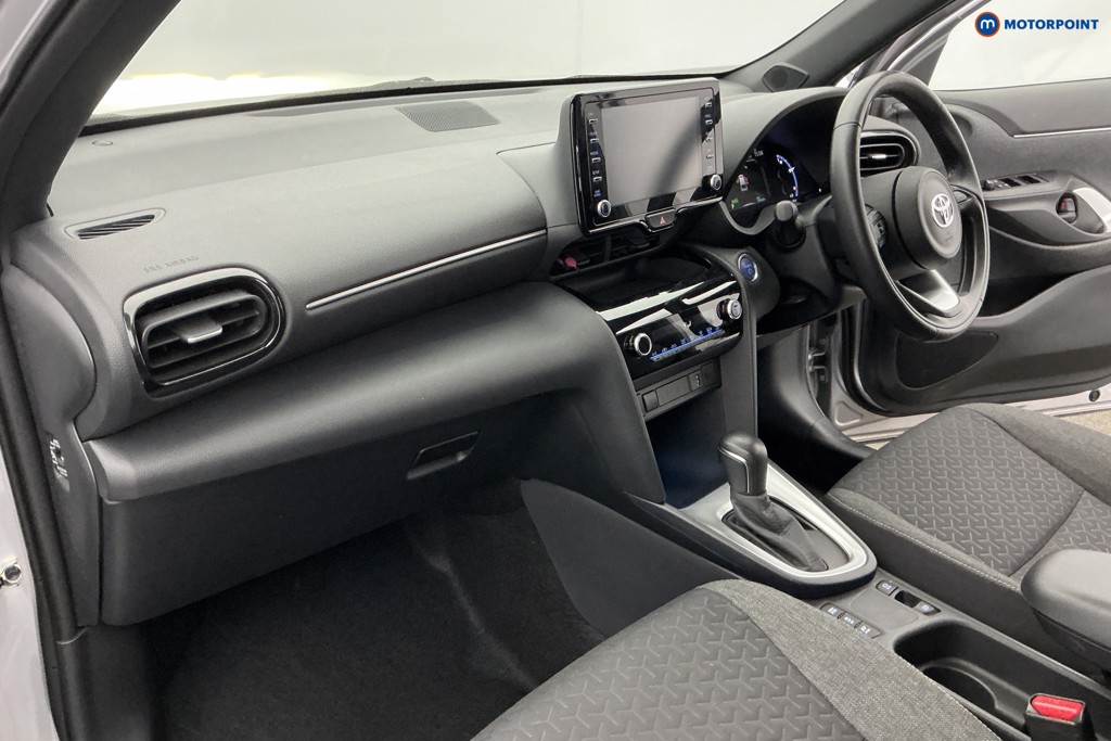 Toyota Yaris Cross Design Automatic Petrol-Electric Hybrid Estate - Stock Number (1604152) - 9th supplementary image