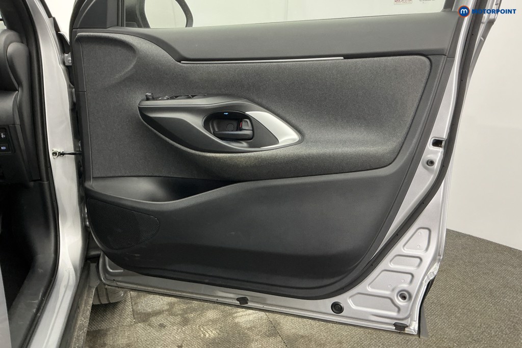Toyota Yaris Cross Design Automatic Petrol-Electric Hybrid Estate - Stock Number (1604152) - 26th supplementary image