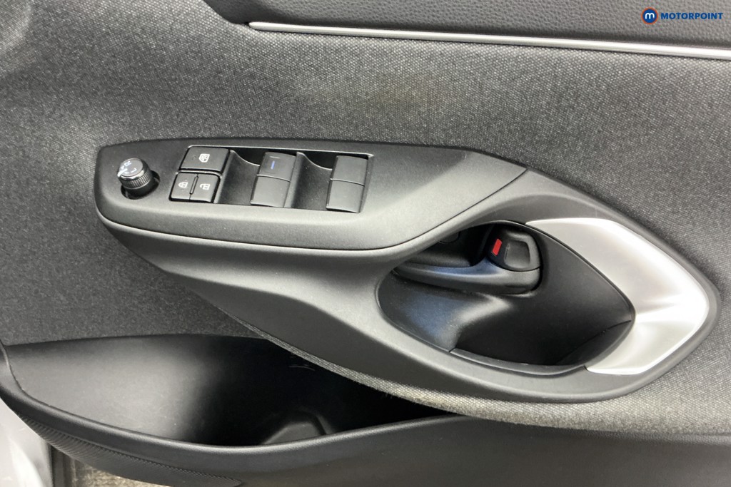 Toyota Yaris Cross Design Automatic Petrol-Electric Hybrid Estate - Stock Number (1604152) - 27th supplementary image