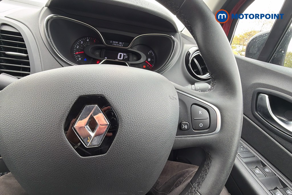 Renault Captur Iconic Automatic Diesel SUV - Stock Number (1615386) - 4th supplementary image
