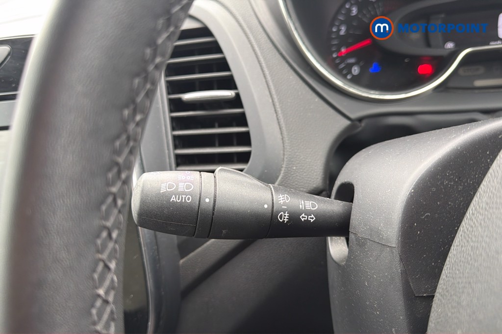 Renault Captur Iconic Automatic Diesel SUV - Stock Number (1615386) - 6th supplementary image