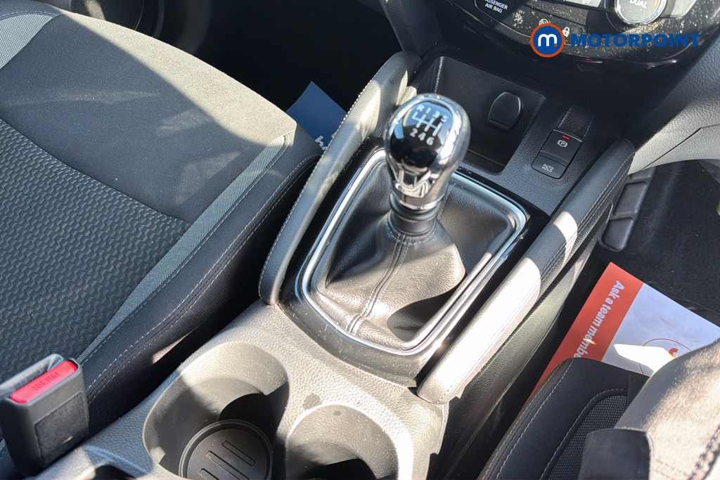 Nissan Qashqai Acenta Premium Manual Petrol SUV - Stock Number (1621694) - 15th supplementary image