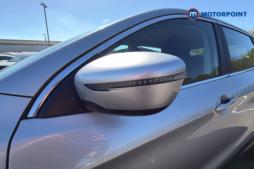 Nissan Qashqai Acenta Premium Manual Petrol SUV - Stock Number (1621694) - 43rd supplementary image