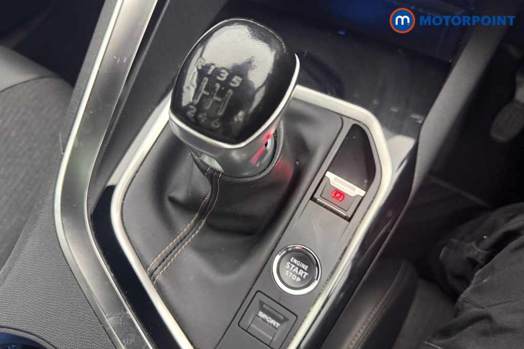 Peugeot 3008 Gt Line Premium Manual Petrol SUV - Stock Number (1621707) - 4th supplementary image
