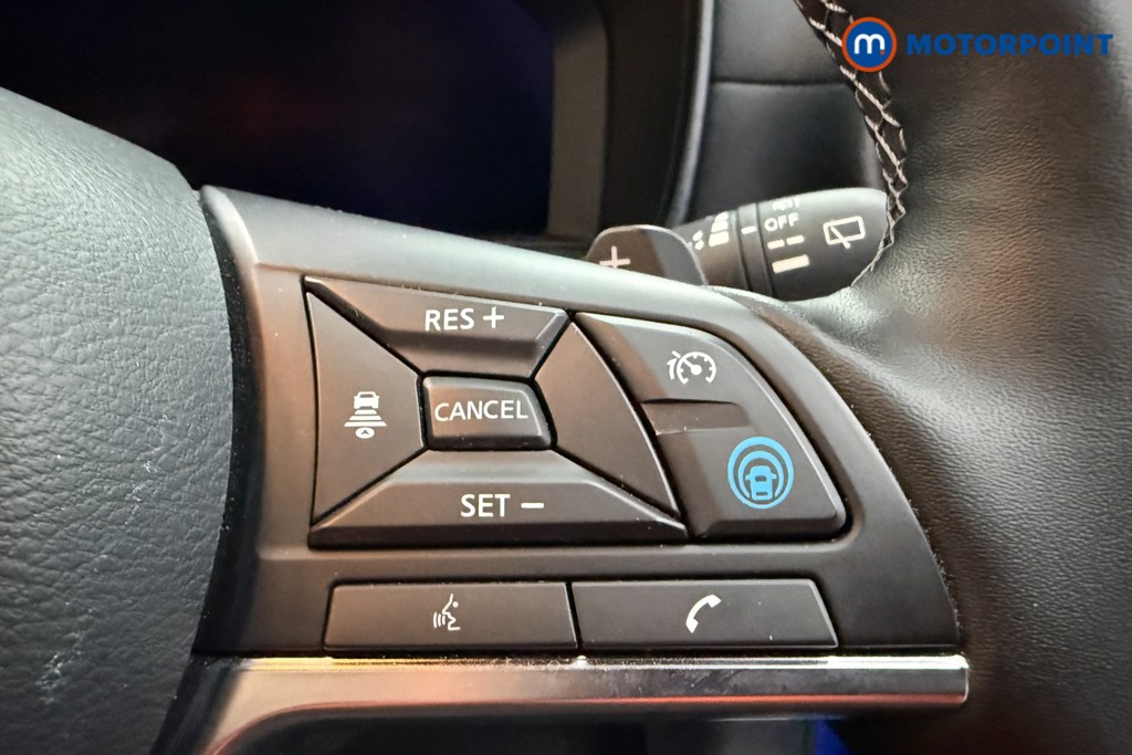 Nissan Juke Tekna Automatic Petrol SUV - Stock Number (1627469) - 4th supplementary image