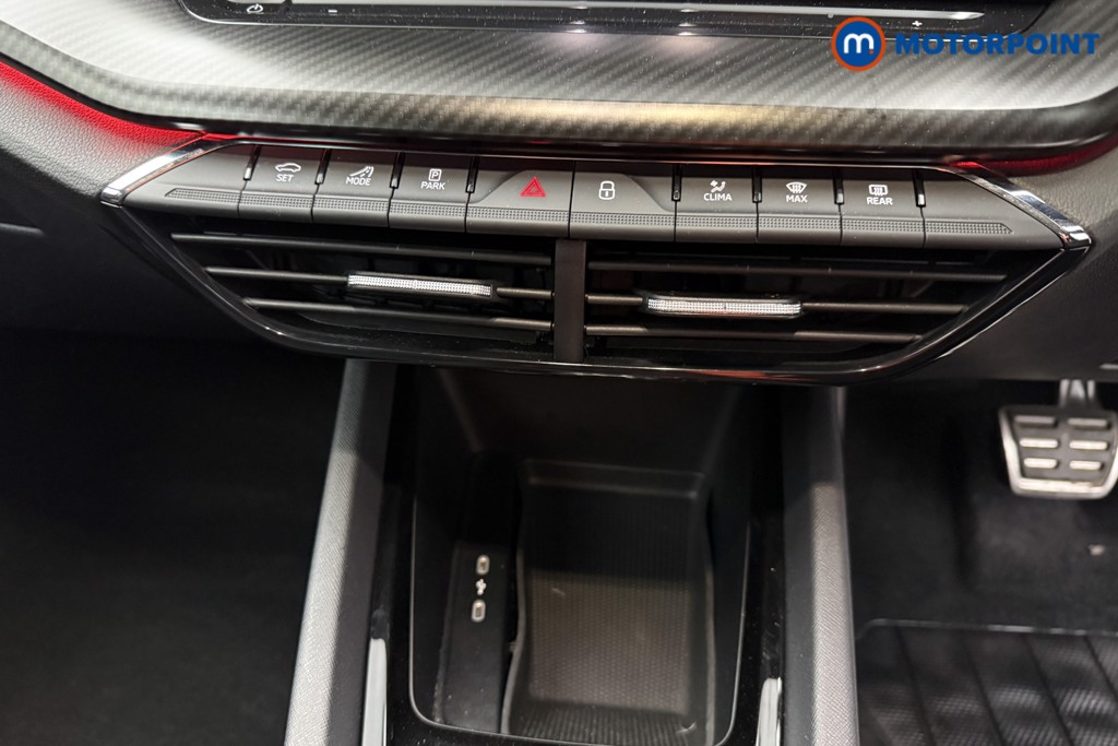 Skoda Octavia VRS Automatic Petrol Plug-In Hybrid Estate - Stock Number (1628265) - 11th supplementary image