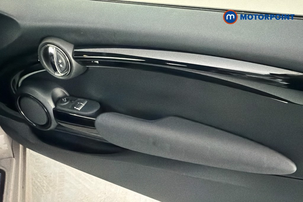 Mini Hatchback Cooper Sport Manual Petrol Hatchback - Stock Number (1629382) - 19th supplementary image