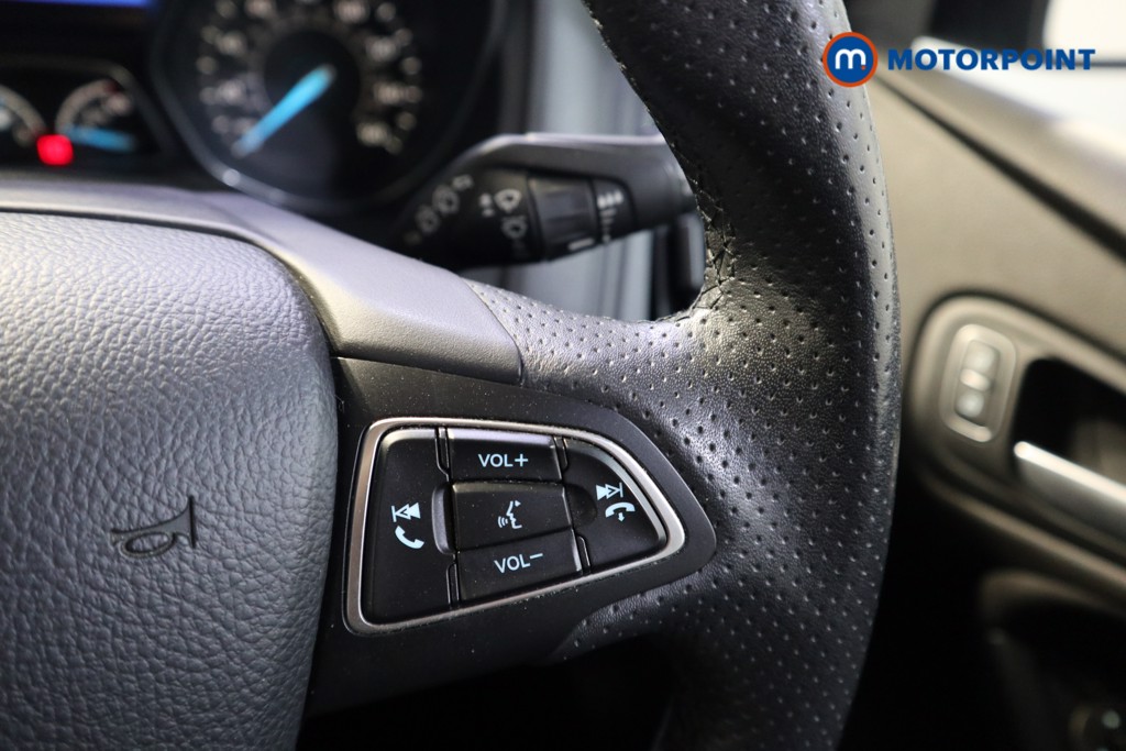 Ford Focus St-Line Manual Petrol Hatchback - Stock Number (1629940) - 4th supplementary image
