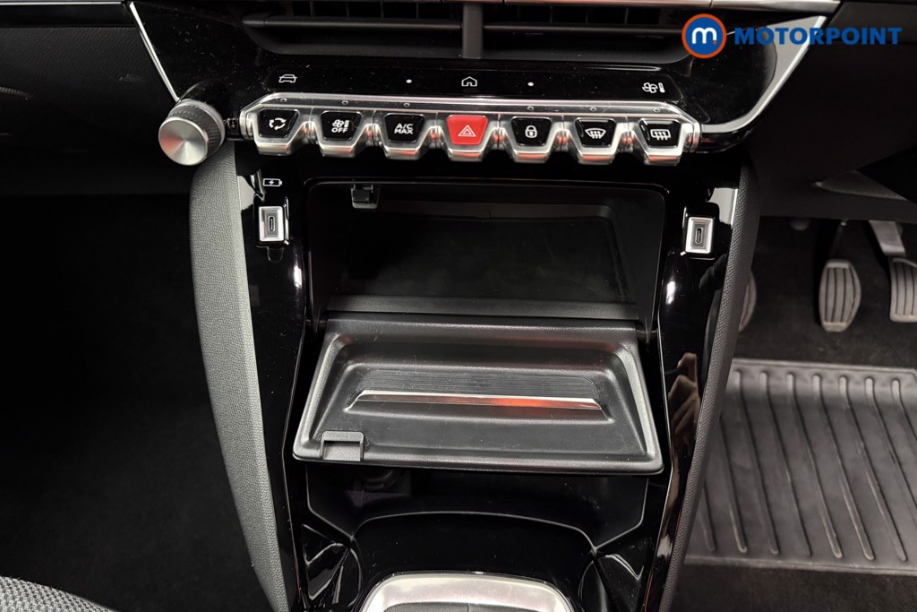 Peugeot 2008 Allure Manual Petrol SUV - Stock Number (1630193) - 10th supplementary image